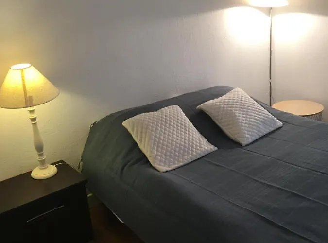 Centre & アパート カブール